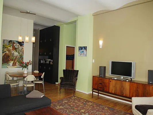 Sold by Sotheby's International Realty | media 18