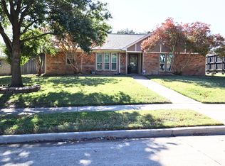 2329 Woodglen Dr, Richardson, TX 75082