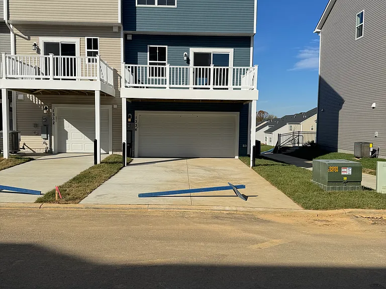 1334 Red Clover Ln — Photo 37