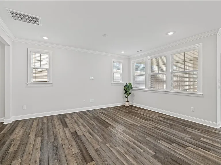 271 Edge Of Auburn Blvd — Photo 16