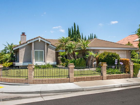 4th image of 15880 McDermitt St