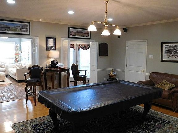 4th image of 2354 Park Place Dr