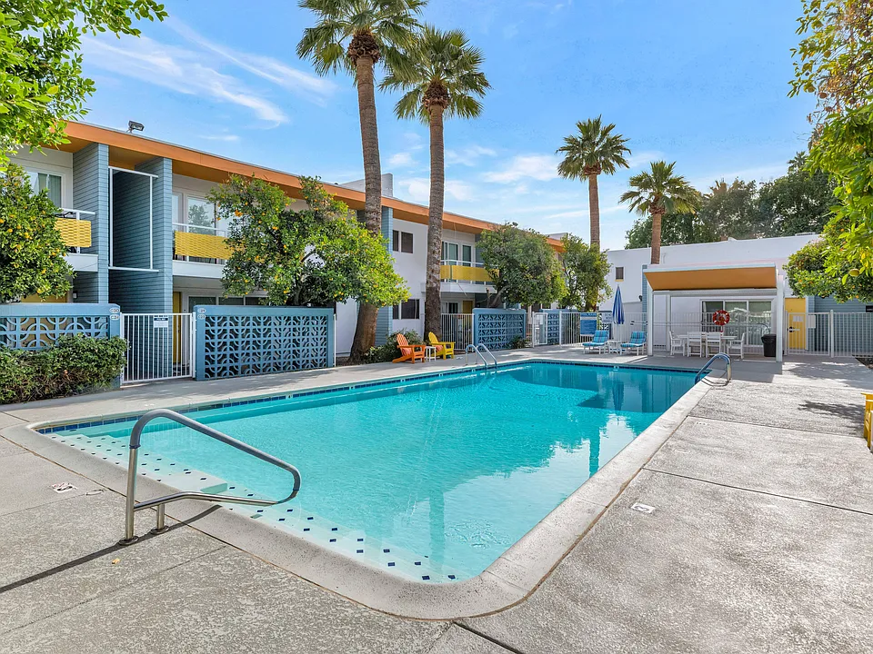 The Phoenix Apartments on 6th Avenue