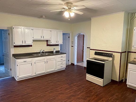 Still the kitchen