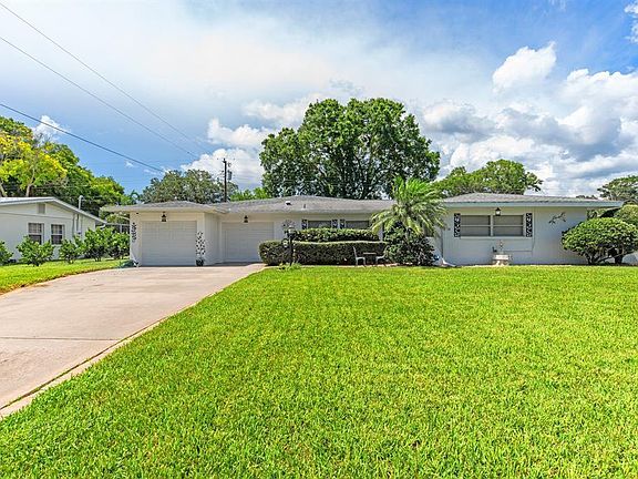 4th image of 2665 Datura St