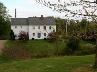 16 High Meadow Farm Ln, Eliot, ME 03903