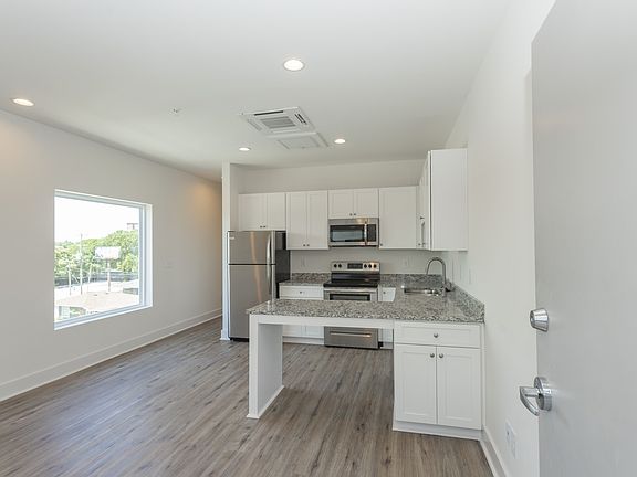 3rd image of 432 Murfreesboro Pike #307