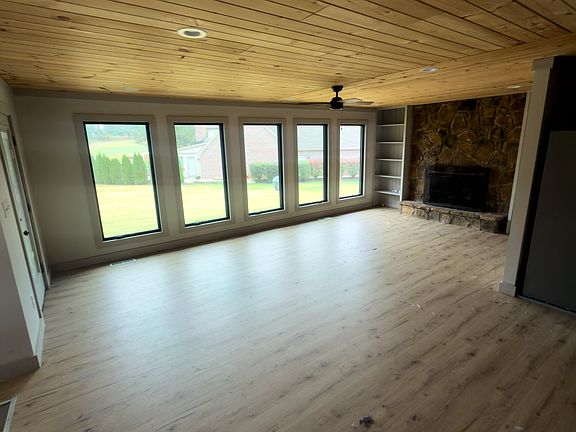5th image of 12122 N Fox Den Dr