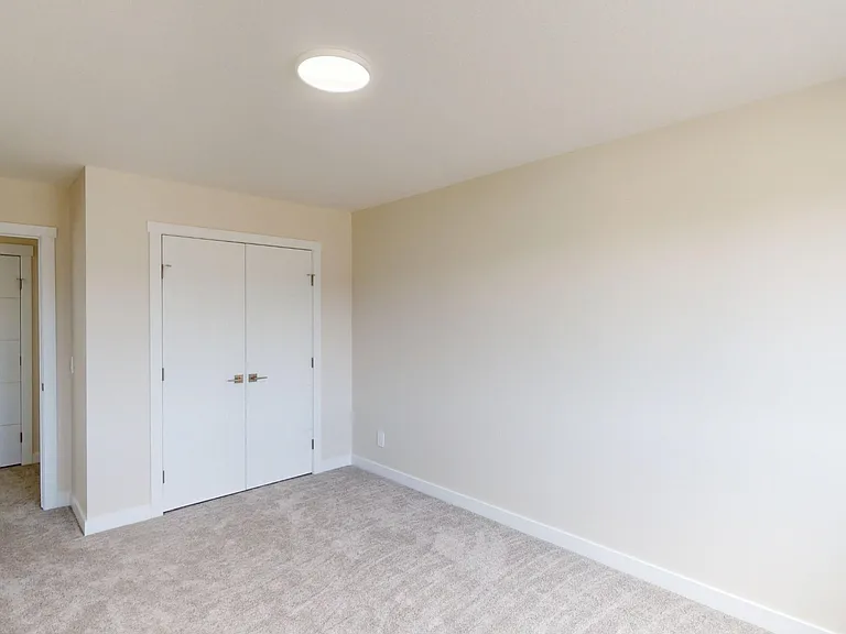 1227 Westmount Dr — Photo 13