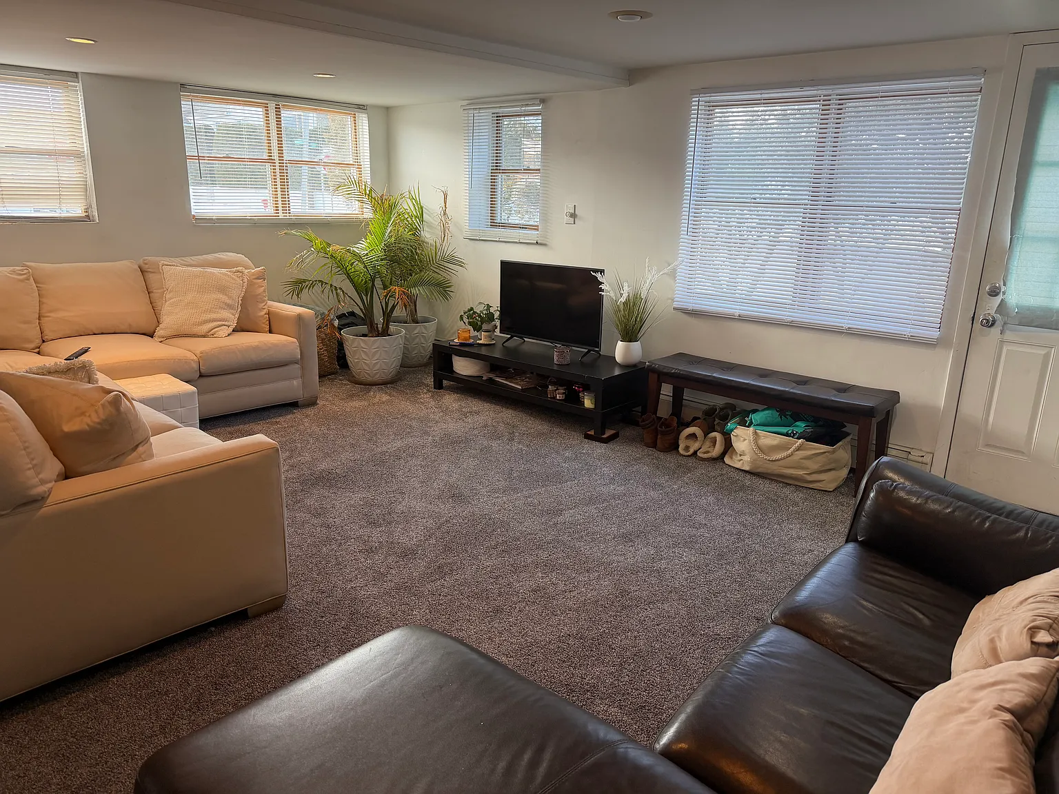3 bed, $3,300 — Photo 2