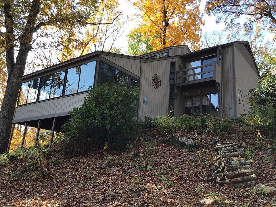 1st image of 450 Glendale Rd