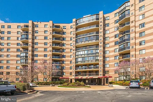 8350 Greensboro Dr #403 Photo 1