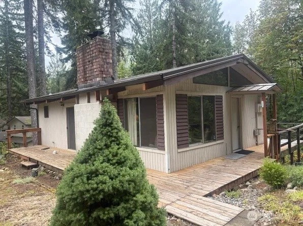 450 N Duckabush Drive W, Hoodsport, WA 98548