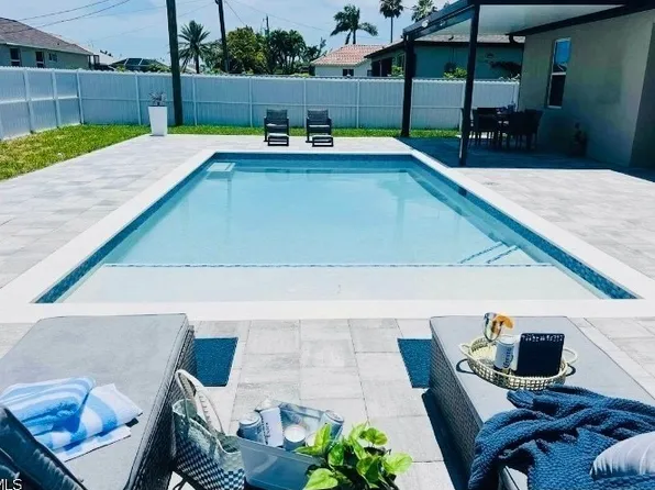 1715 Chiquita Blvd S, Cape Coral, FL 33991