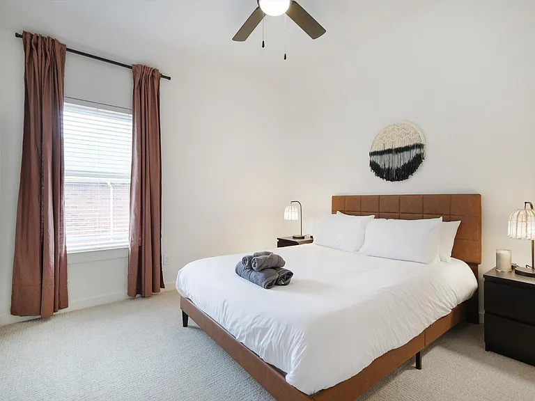 416 Rembert Ct — Photo 45