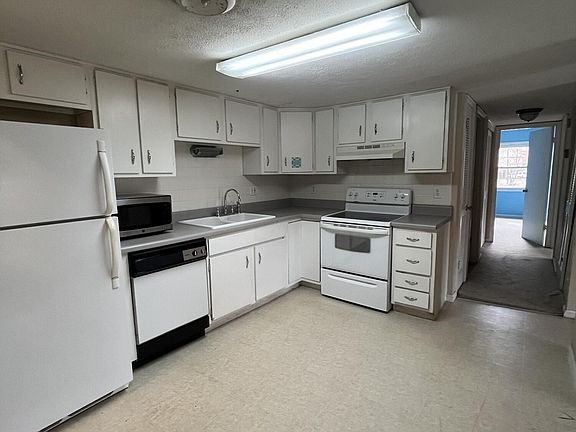 4th image of 1617 Woodrow Dr APT 510