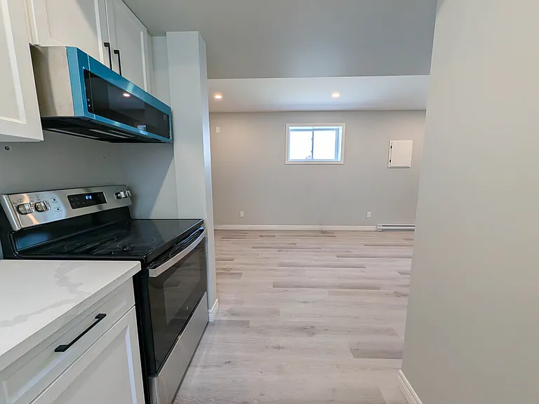 137 Saint George St #2 — Photo 9