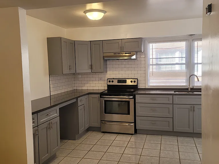 2176 Hebron Ave — Photo 7