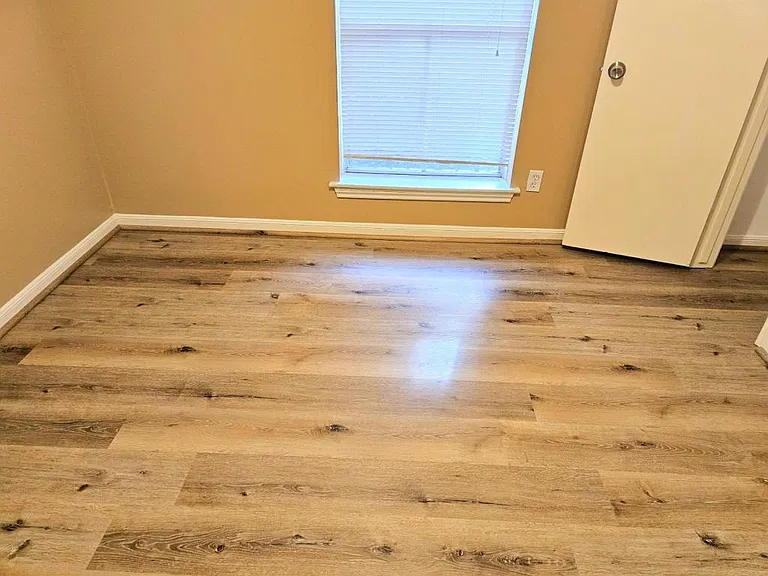 2327 Shadbury Ct — Photo 34