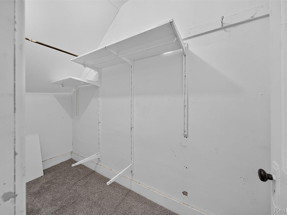 761 Columbia Rd, photo 21