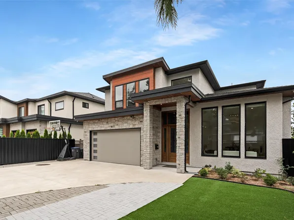 977 164th St, Surrey, BC V4A 4Y7