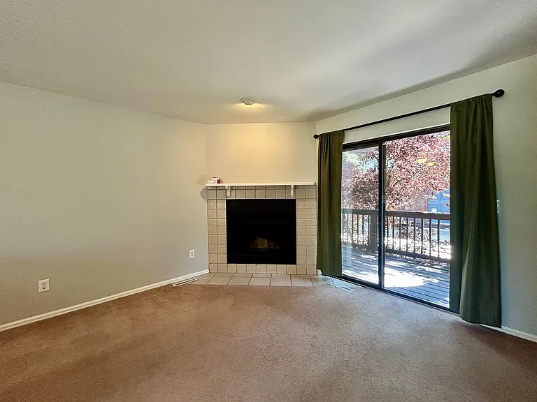 1031 Portland Pl #7 — Photo 11