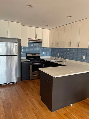 Rented by Bahar Management | media 19