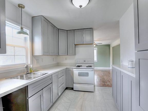 JFP_0124_5_663 hilloside baraget _Enhanc