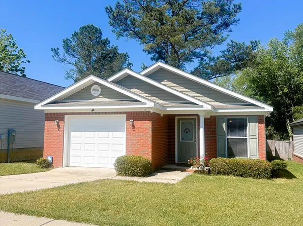 106 Thistlewood Dr, Dothan, AL 36301