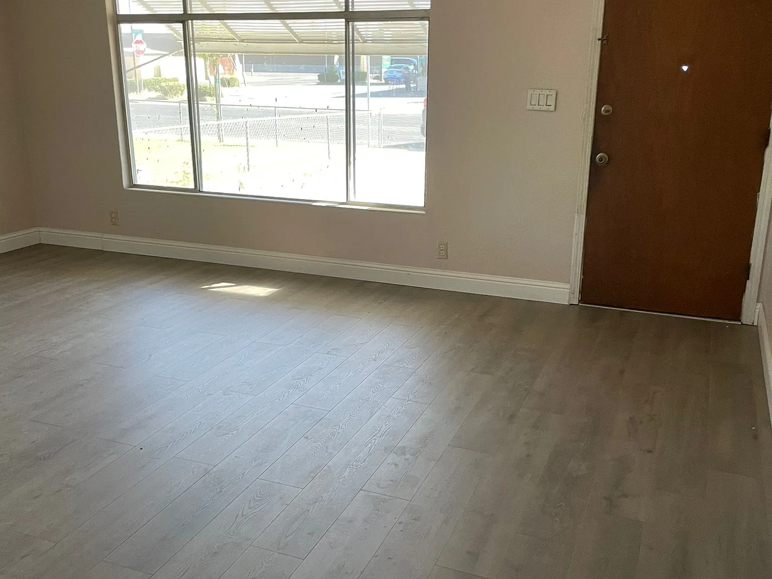 2404 Strivens Ave — Photo 2