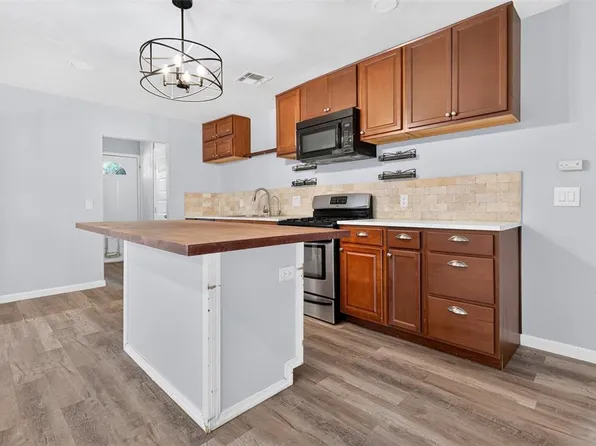 9821 SE 43rd St, Oklahoma City, OK 73150