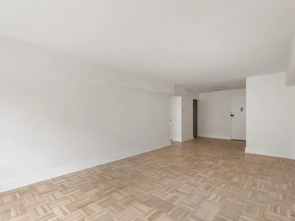 335 East 51st Street image 4 of 13