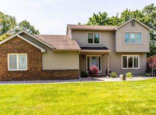 1405 N Silo Ridge Dr, Ann Arbor, MI 48108