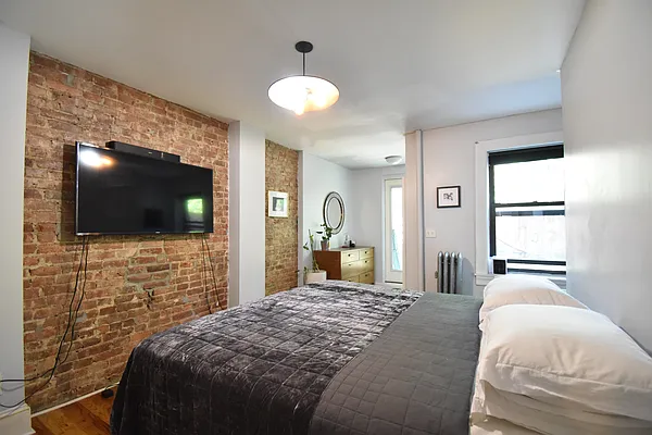 Rented by Wyllie Real Estate | media 20