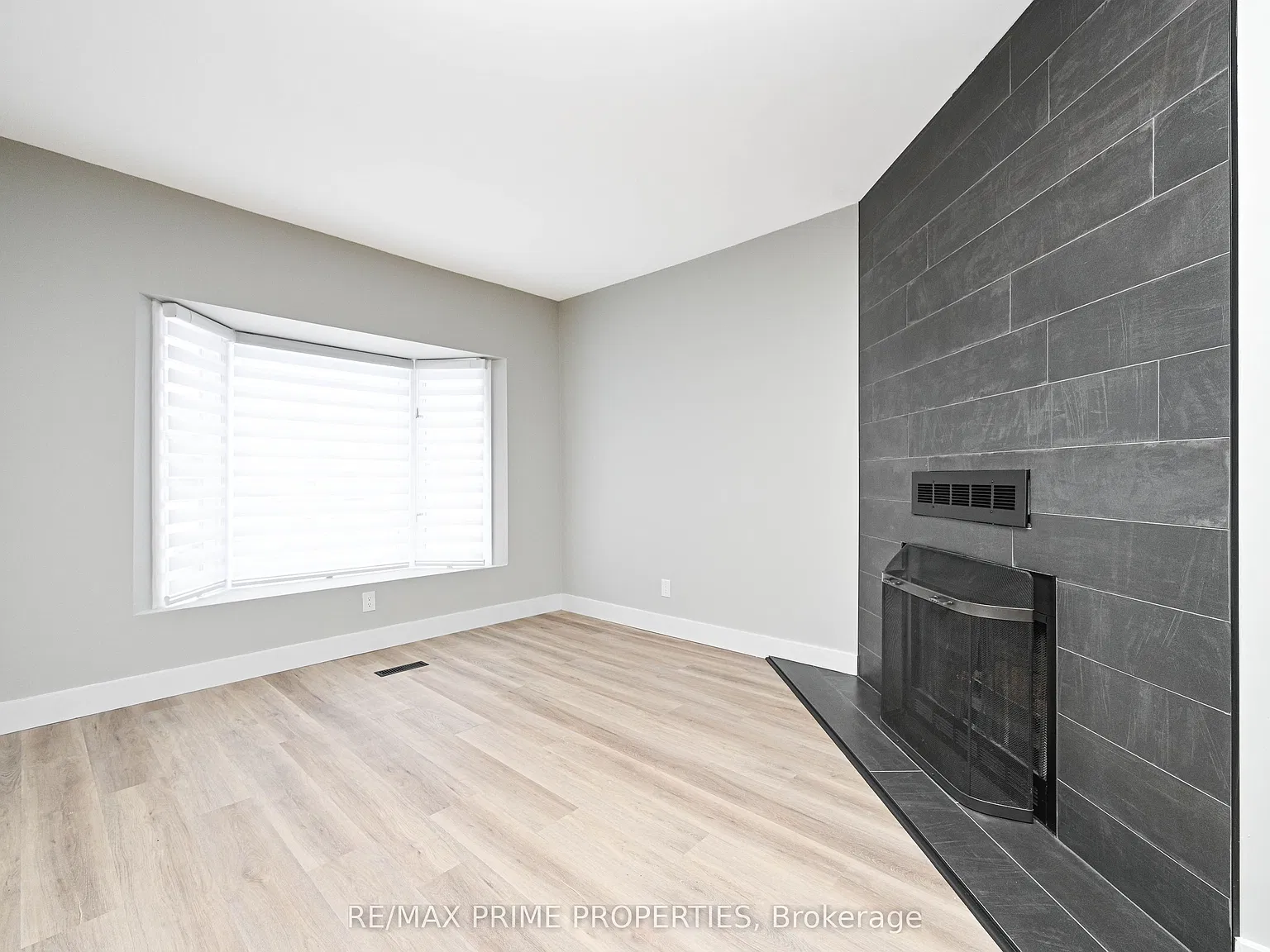 3 bed, $3,350 — Photo 4