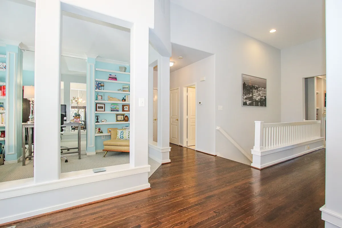 20901 Waterbeach Pl photo 1