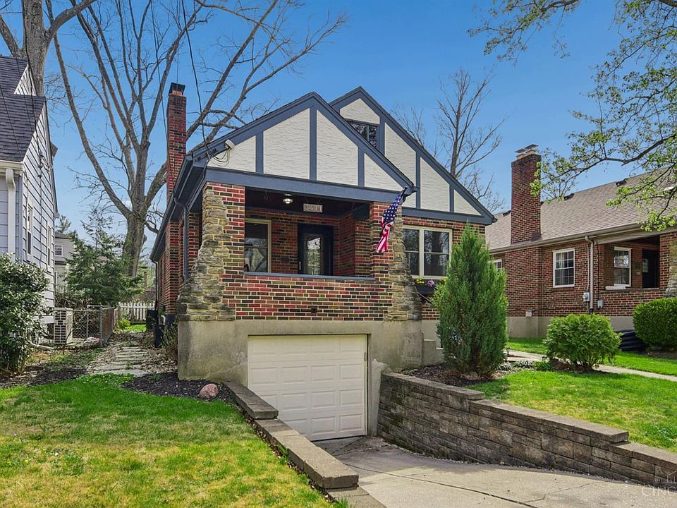 1st image of 3411 Oak Ln