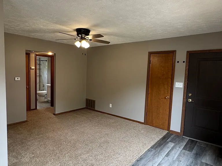 820 S 41st St — Photo 5