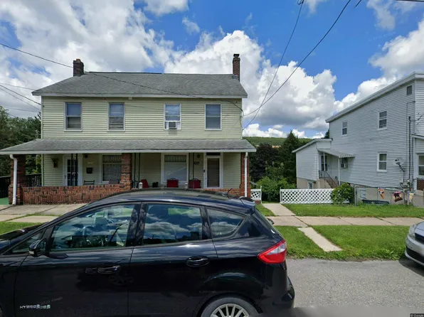 703 E Ridge St, Lansford, PA 18232