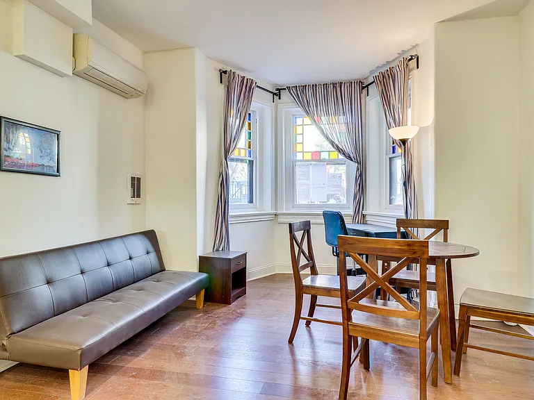 409 Constitution Ave NE #1 — Photo 19