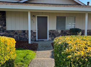 872 Santa Alicia Dr, Rohnert Park, CA 94928