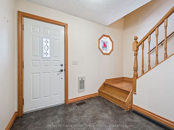 5th image of 28 Edward St