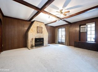 26 E Crystal Lake Ave #A, Crystal Lake, IL 60014