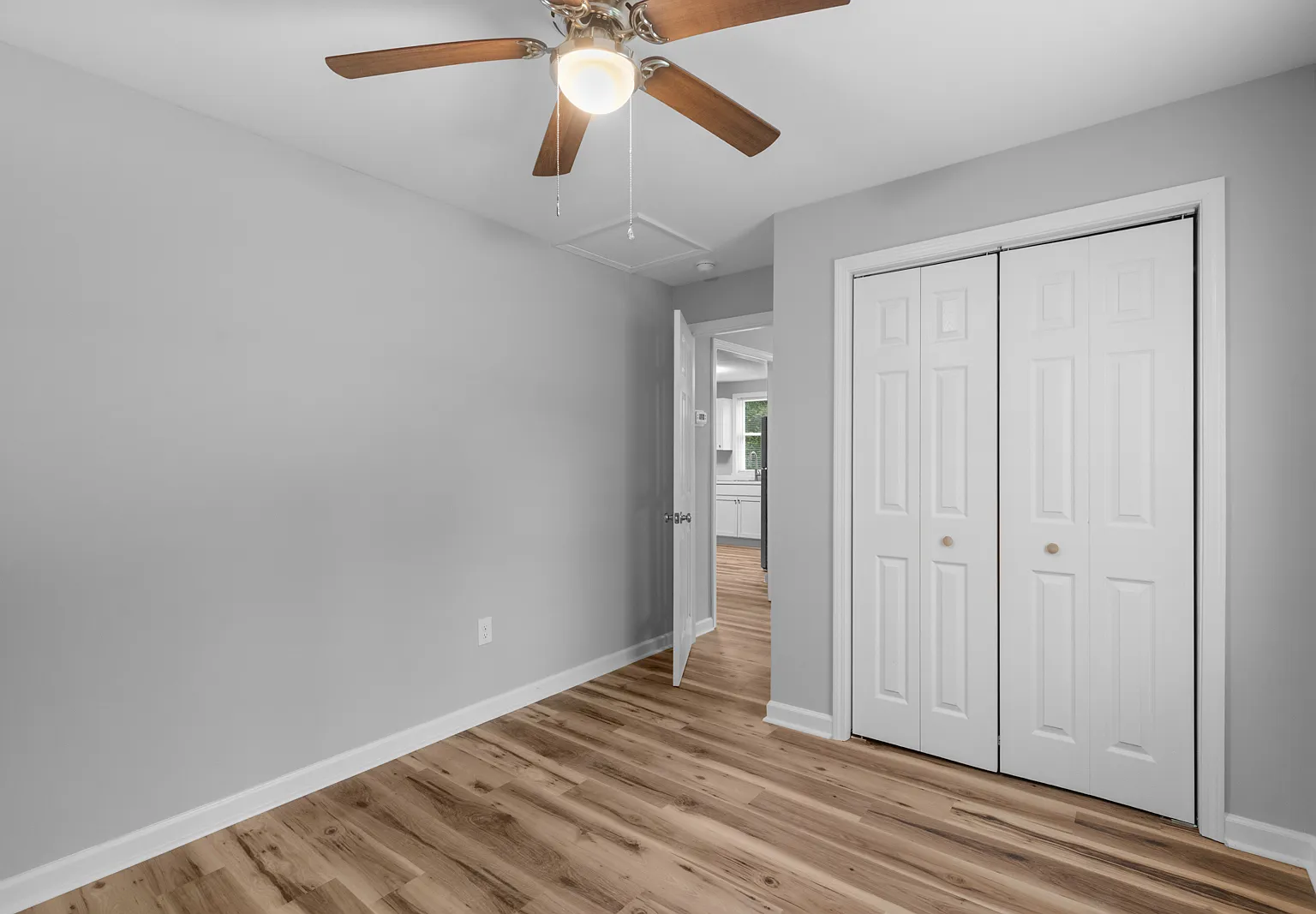 2 bed, 940 sqft, $1,350 — Photo 3