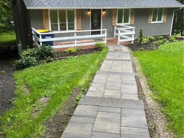 2814 Lafayette Rd, La Fayette, NY 13084