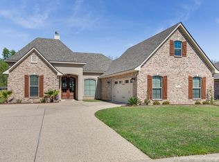 227 Arrowhead Dr, Bossier City, LA 71111