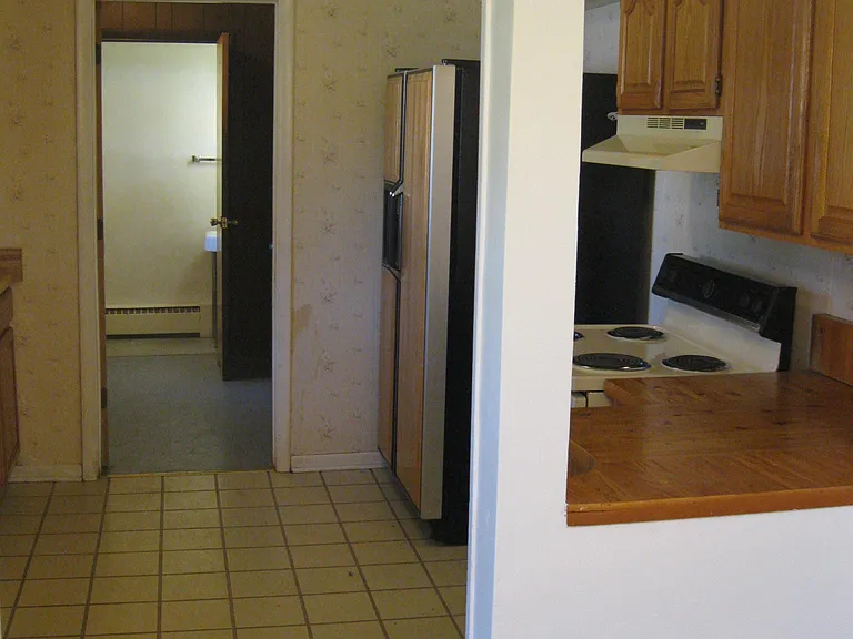 1417 Rose Dr — Photo 14