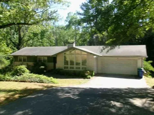 982 Yemassee Trl, Stone Mountain, GA 30083