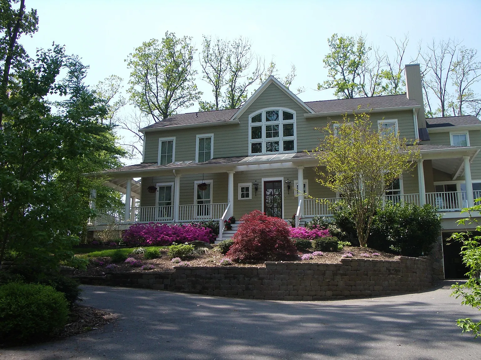 1508 Severncroft Rd photo 1
