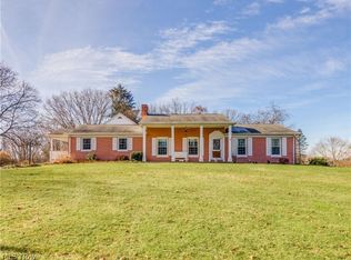 1914 Frye Dr, Akron, OH 44312